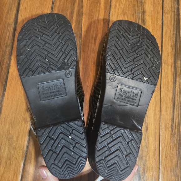 Stylish Zebra Pattern Clogs - Picture 5 of 6